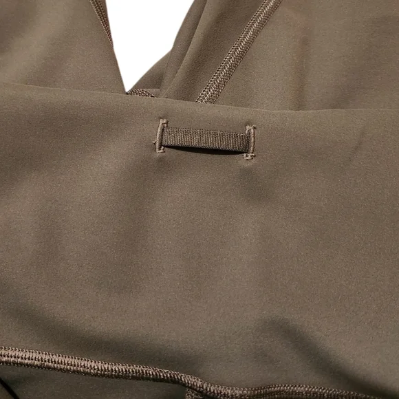 Women’s Size 20 Lululemon Wunder Train High-Rise Tight Leggings